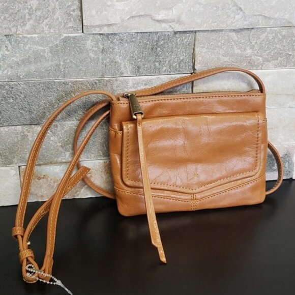 Hobo Amble Leather Crossbody - Picture 5 of 8
